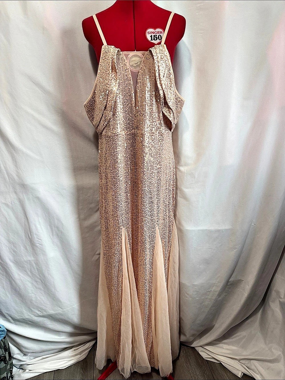 Spaghetti Strap Long Prom Sequin Dress Sequin Maxi Dress in Pink